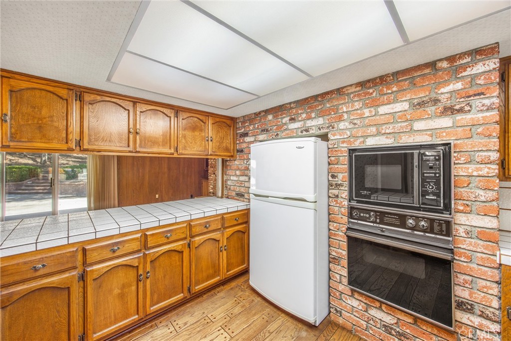 37242 Oak Grove Property Photo 8