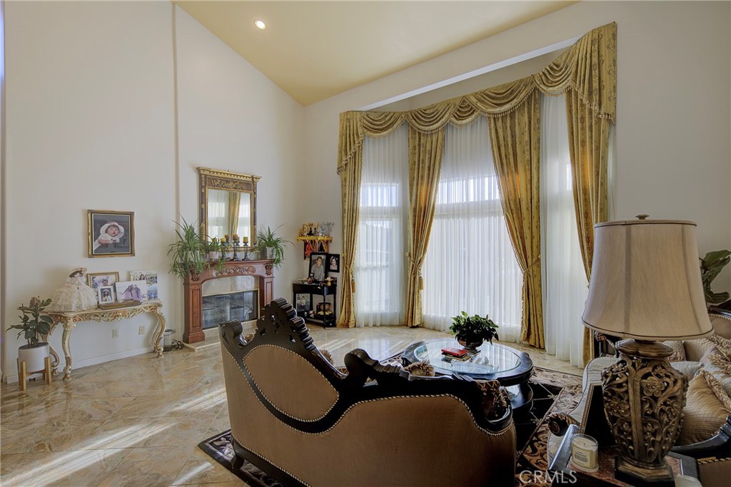 525 Stewart Canyon Road Property Photo 14
