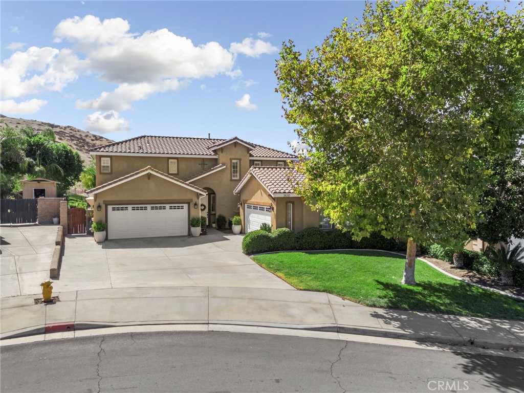3830 Peridot Court Property Photo 2