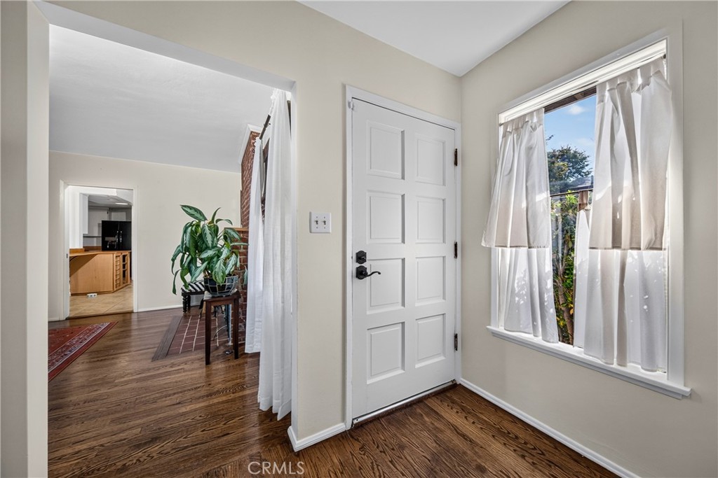 1020 La Cresta Property Photo 8