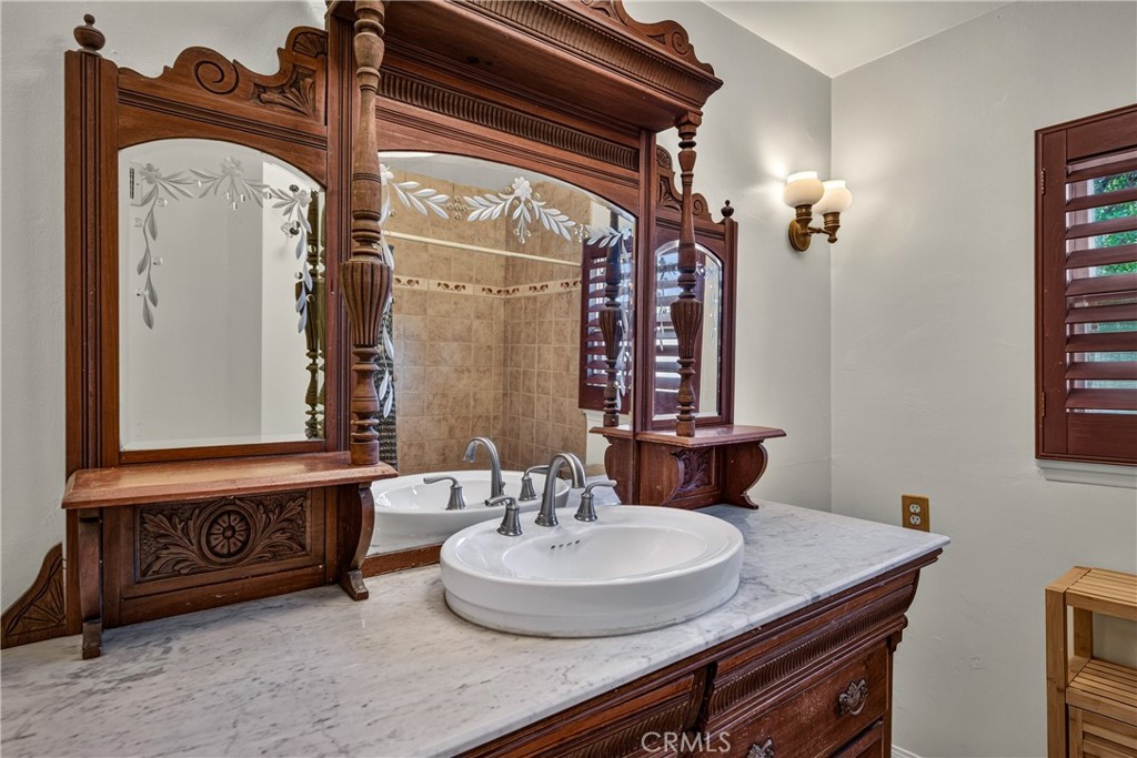 1020 La Cresta Property Photo 30