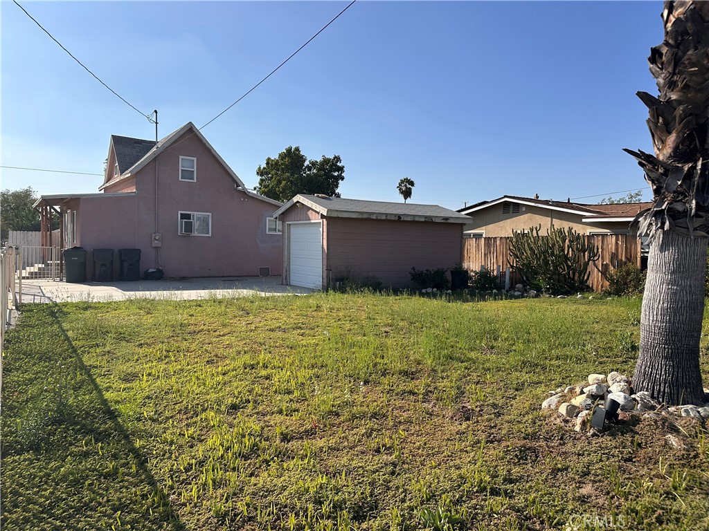 225 E Western Property Photo 2