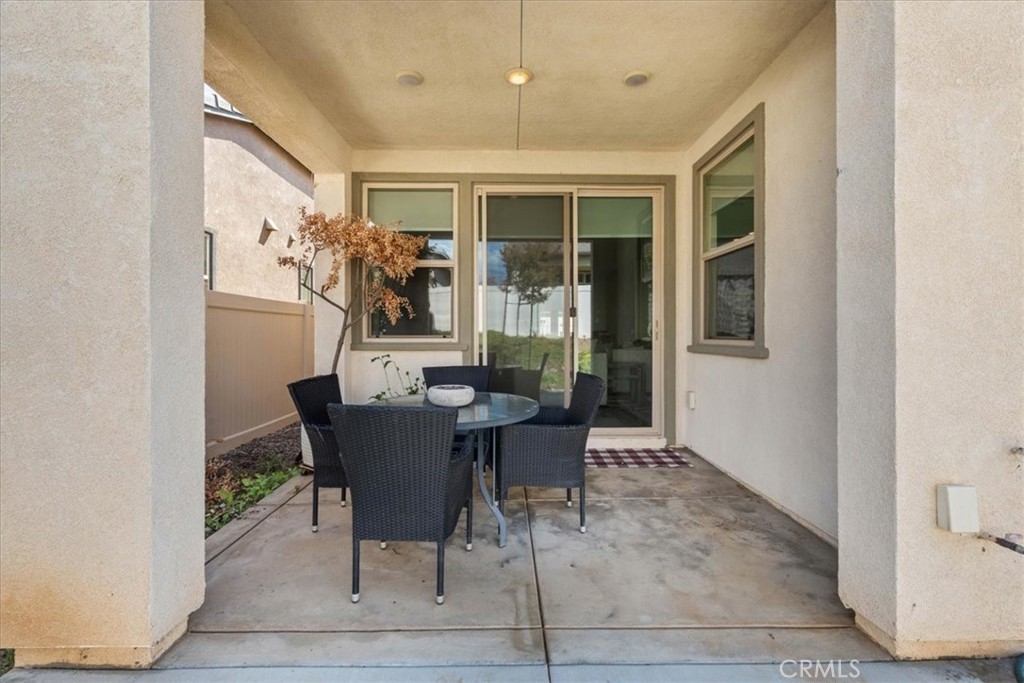 1556 Village Green Property Photo 24