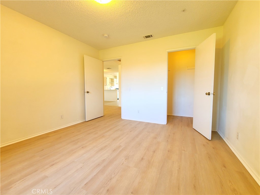 12694 Valley View Street Property Photo 7