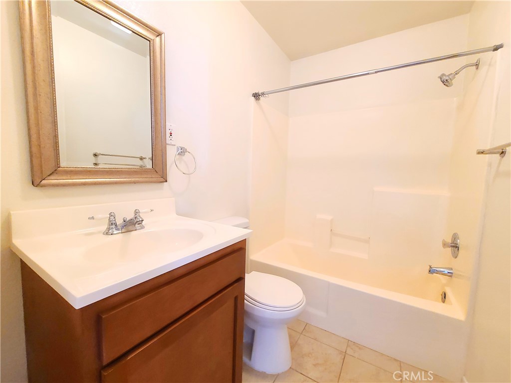 12694 Valley View Street Property Photo 9