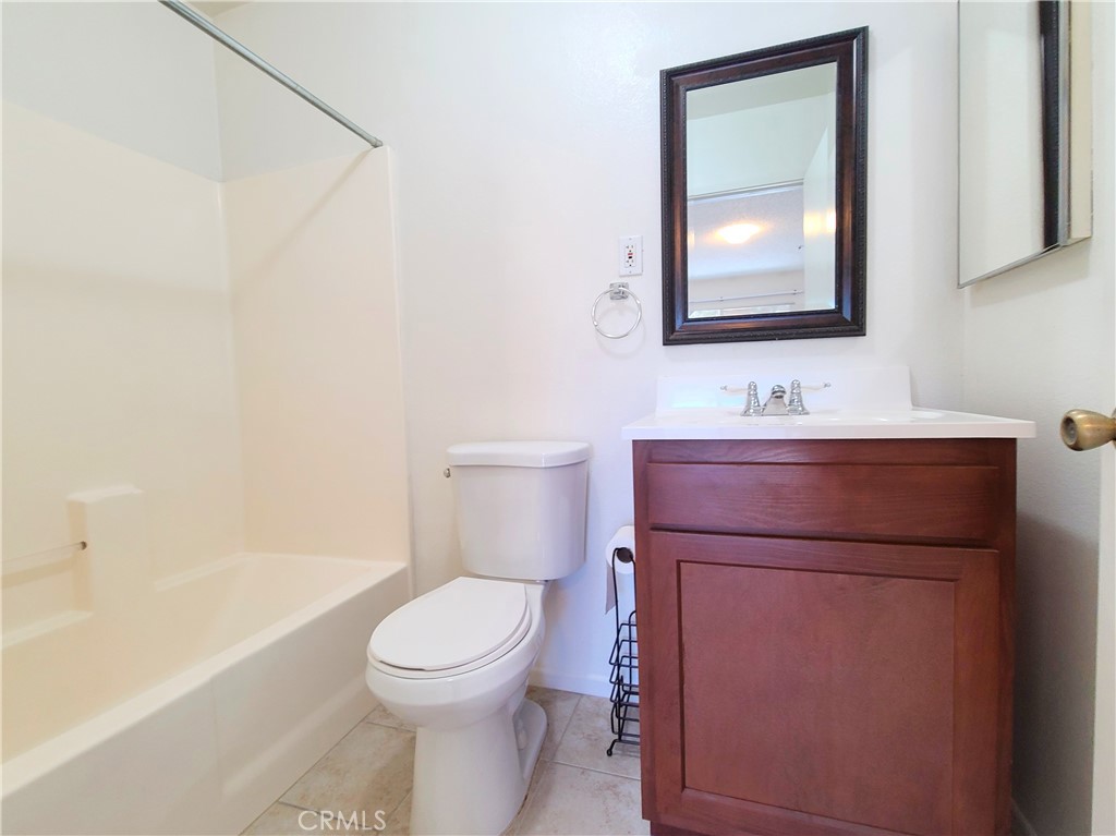 12694 Valley View Street Property Photo 11
