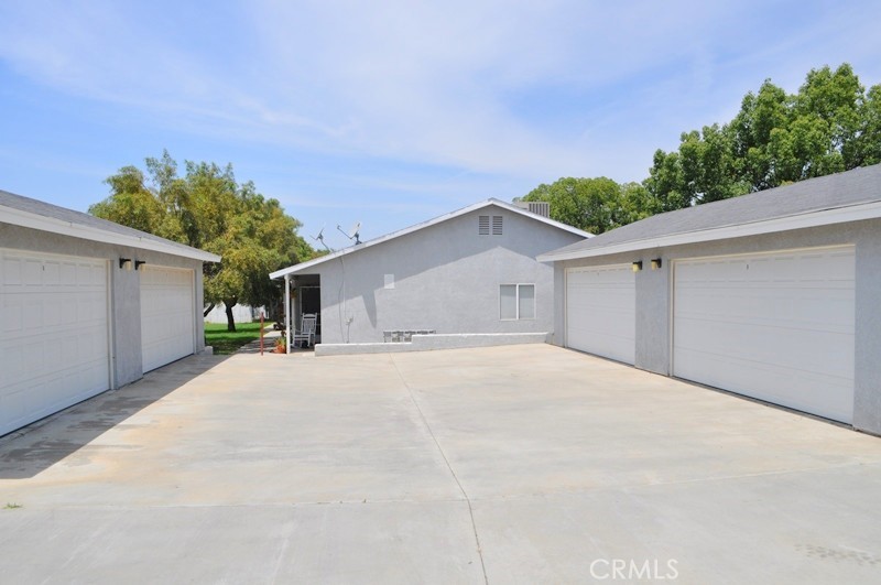 12694 Valley View Street Property Photo 16