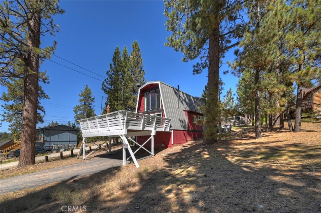 777 Iris Property Photo 35