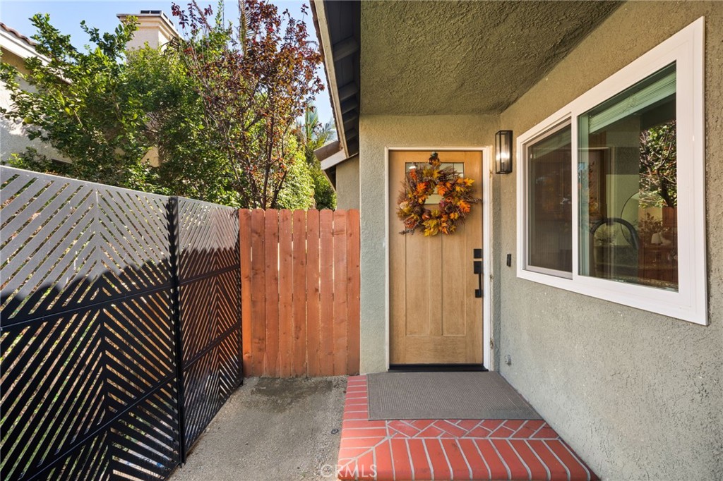 15575 Riviera Property Photo 5
