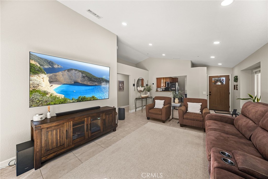 15575 Riviera Property Photo 6