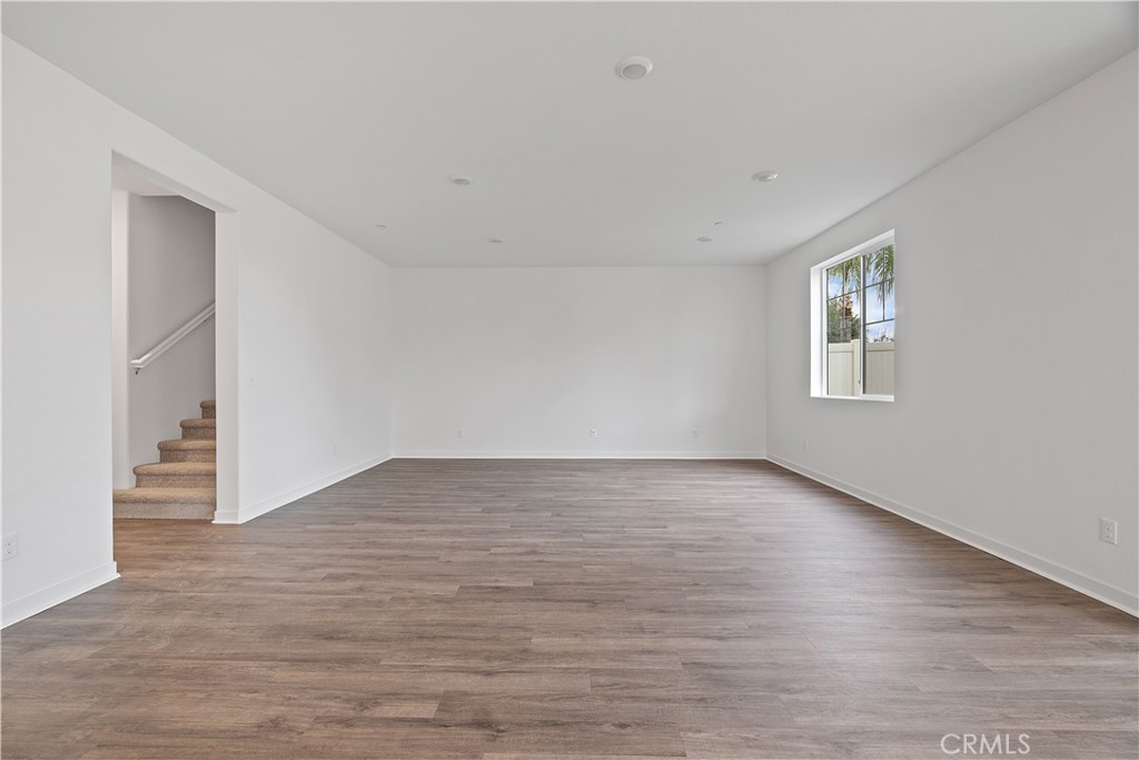 34233 William Way Property Photo 3