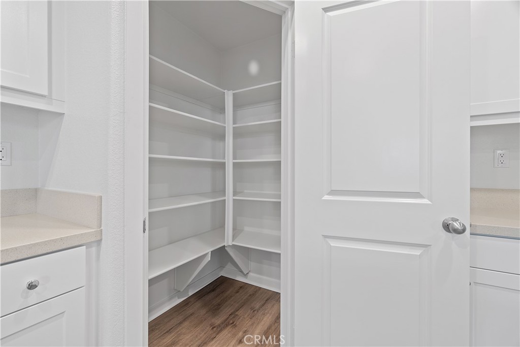 34233 William Way Property Photo 6
