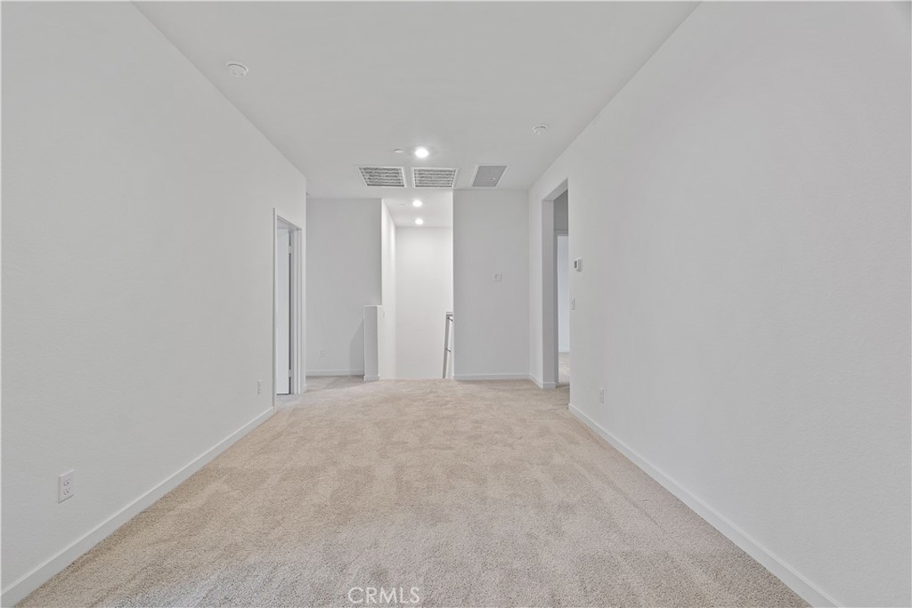 34233 William Way Property Photo 10