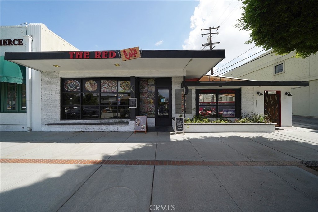 222 N Glendora Ave Property Photo 1