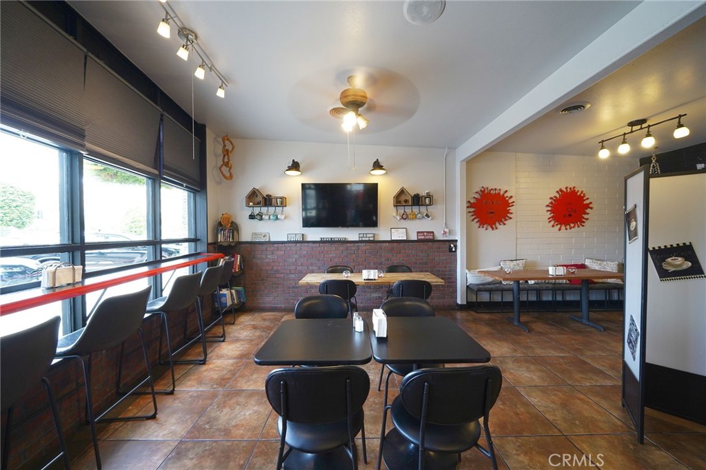 222 N Glendora Ave Property Photo 20
