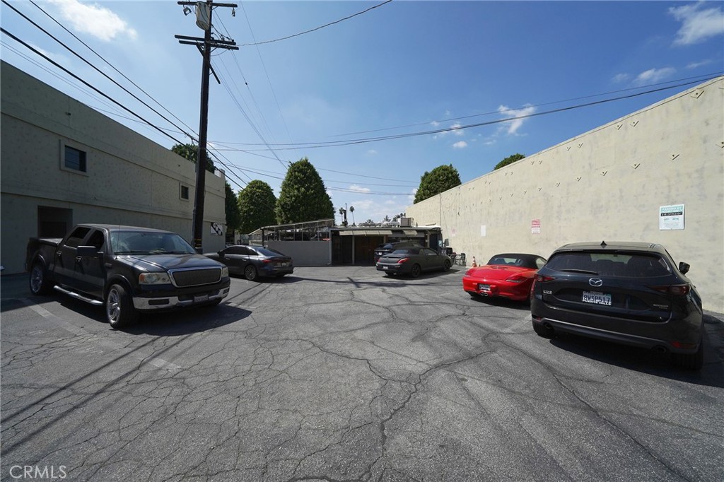 222 N Glendora Ave Property Photo 48