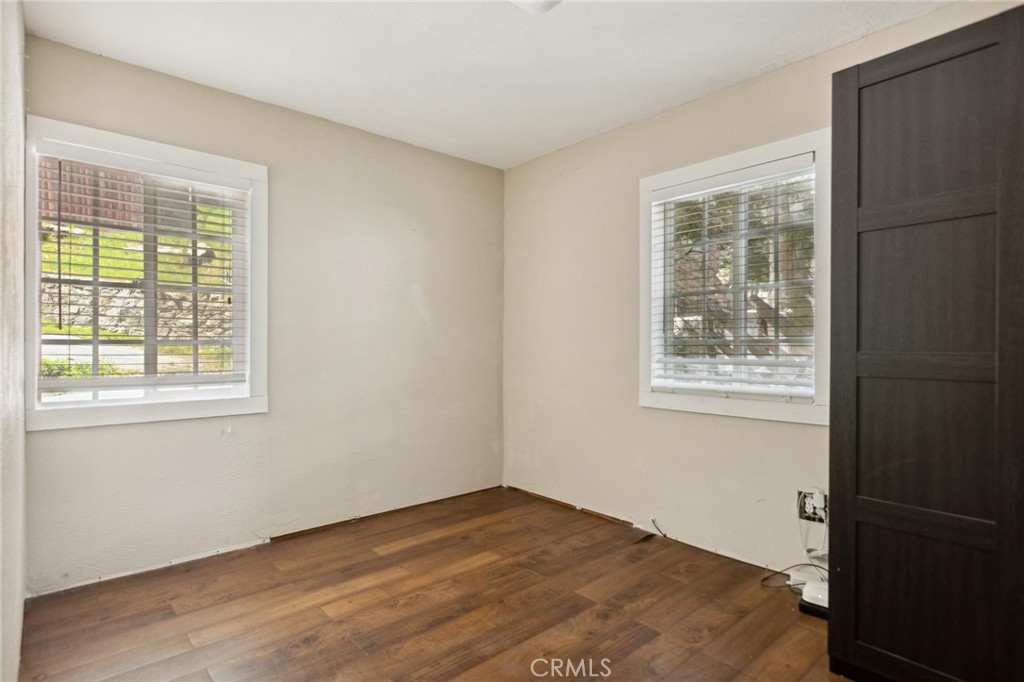 725 Golden Property Photo 11