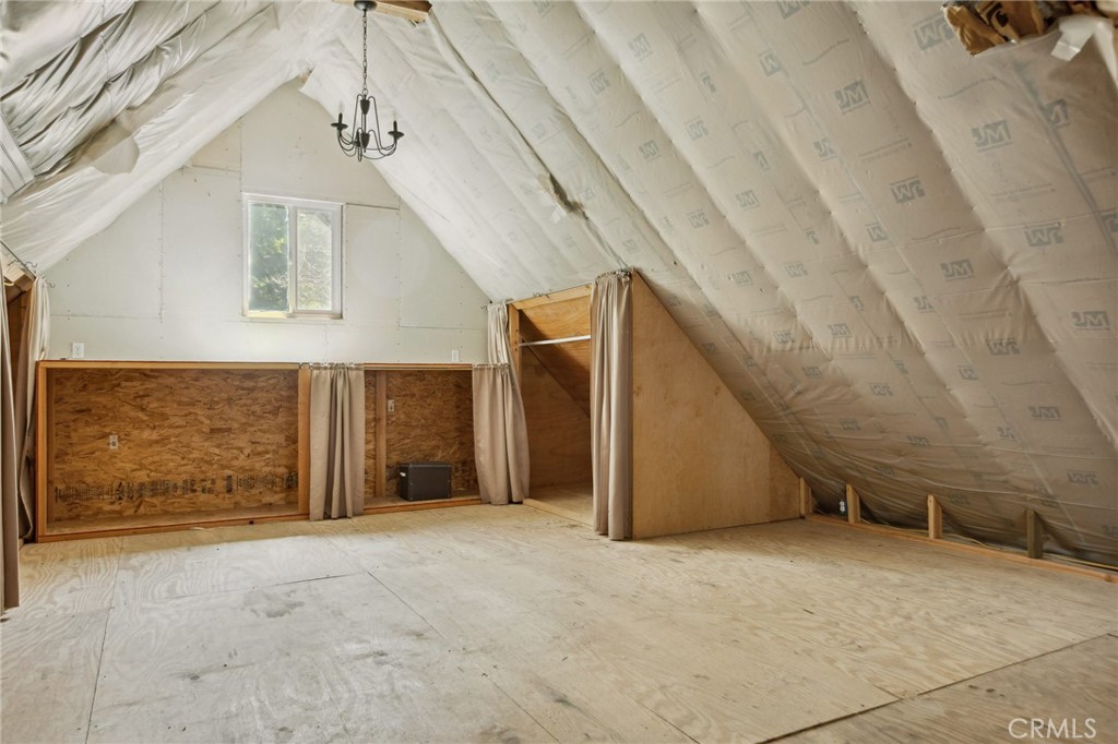 725 Golden Property Photo 16