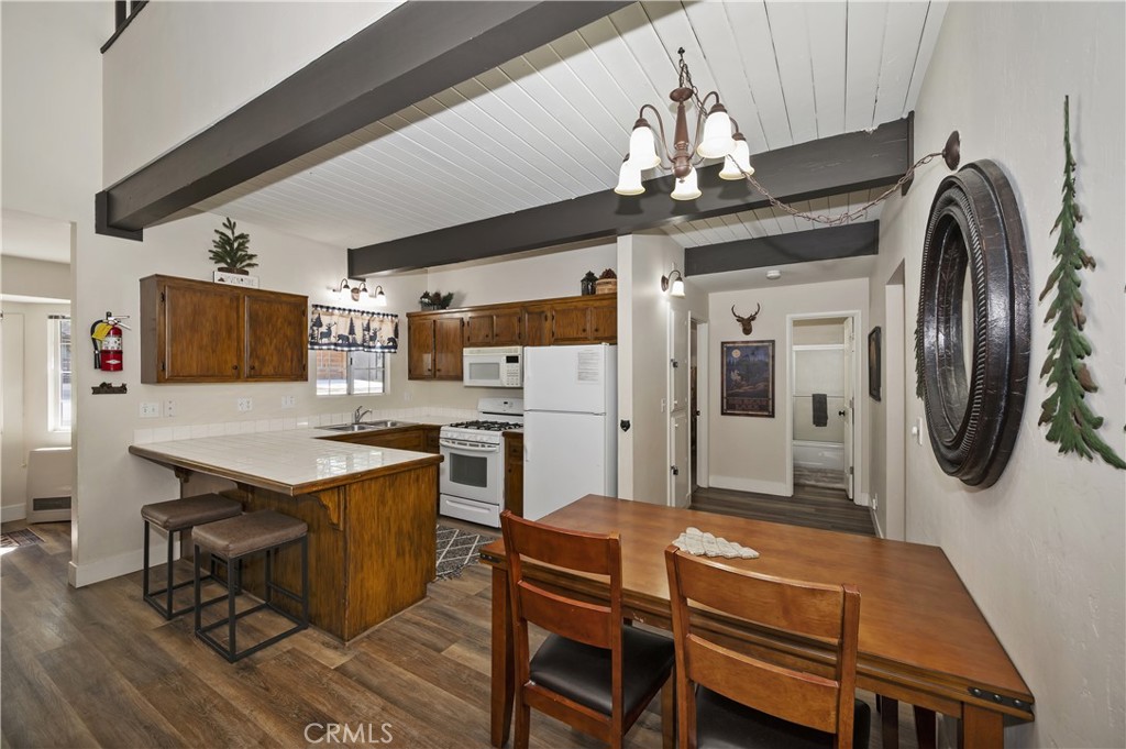42824 Cedar Avenue Property Photo 16