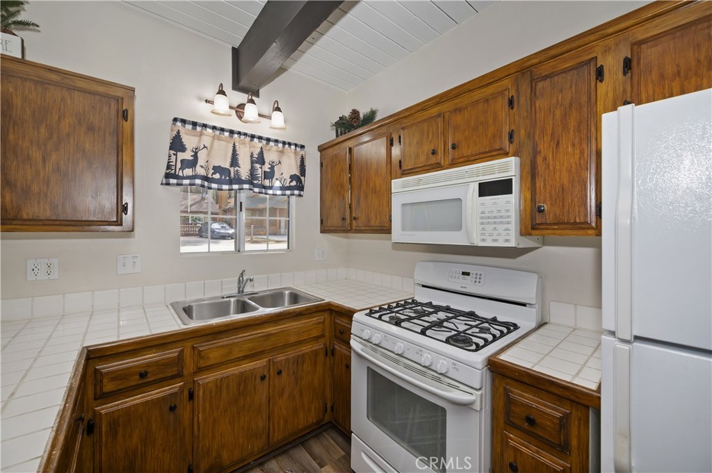 42824 Cedar Avenue Property Photo 19