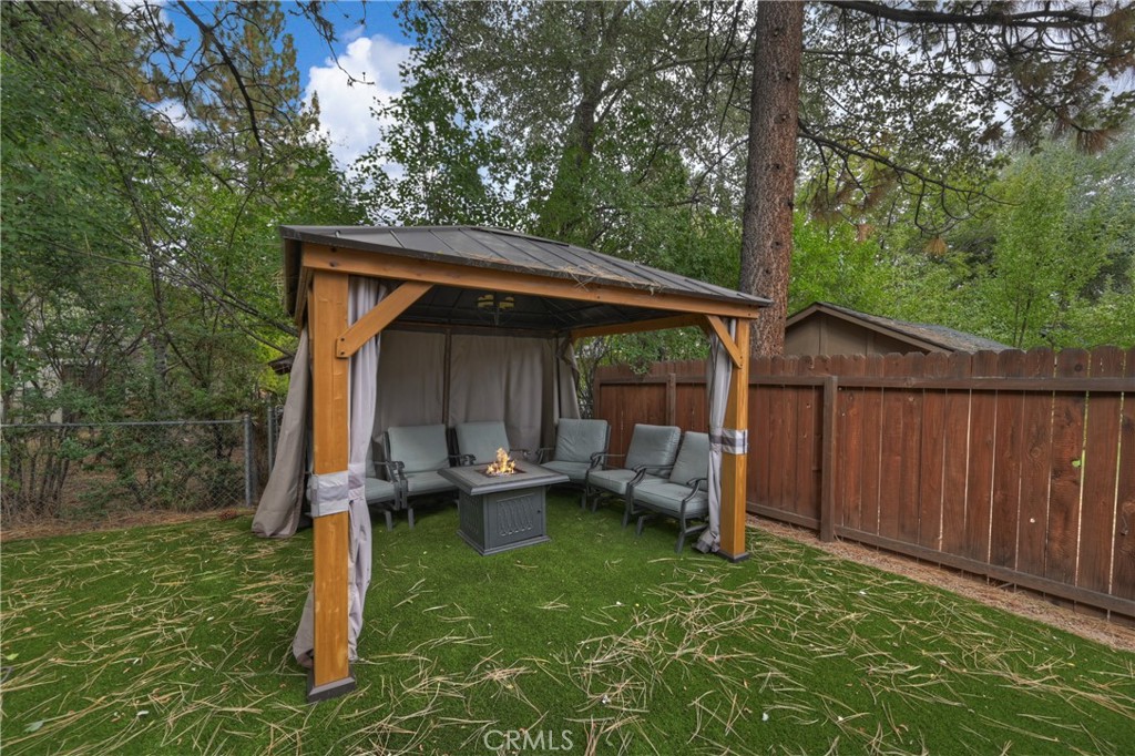 42824 Cedar Avenue Property Photo 42