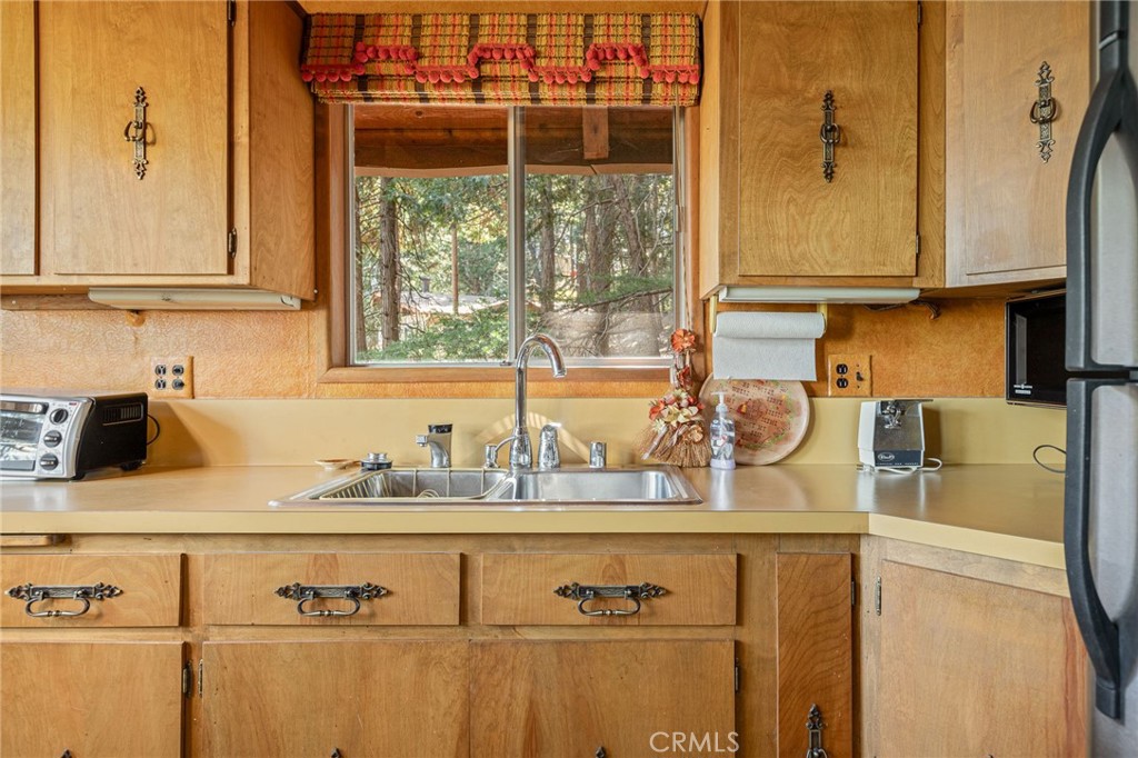 24379 Bernard Property Photo 13