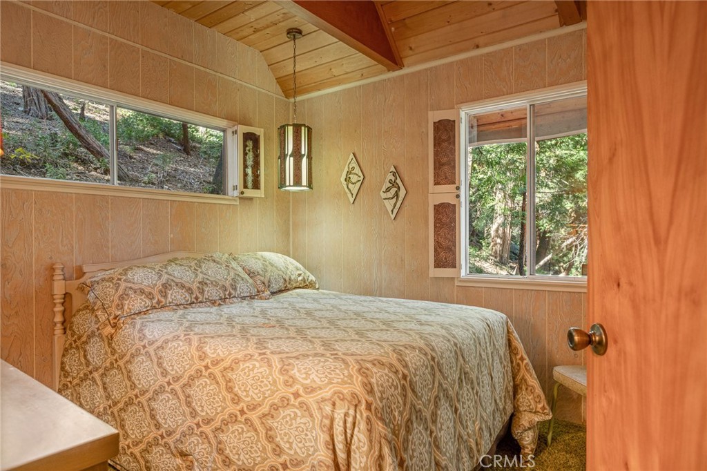24379 Bernard Property Photo 16