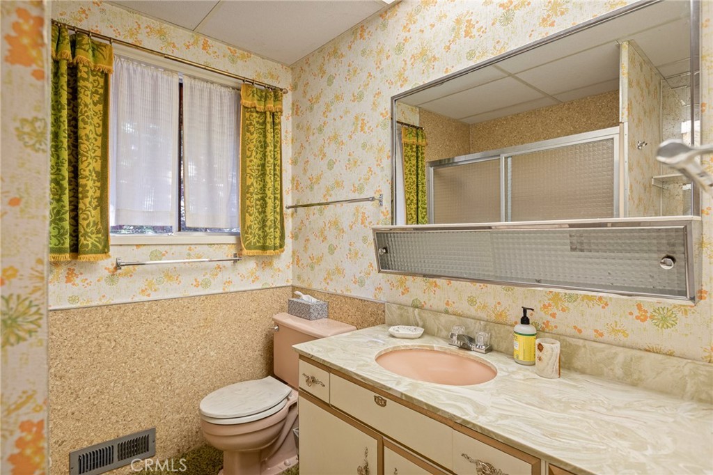 24379 Bernard Property Photo 18