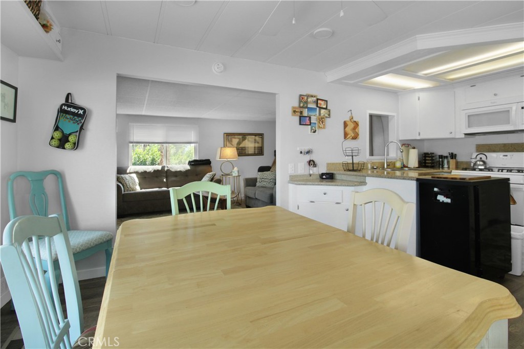 16400 Bubbling Wells Road 198 Property Photo 14