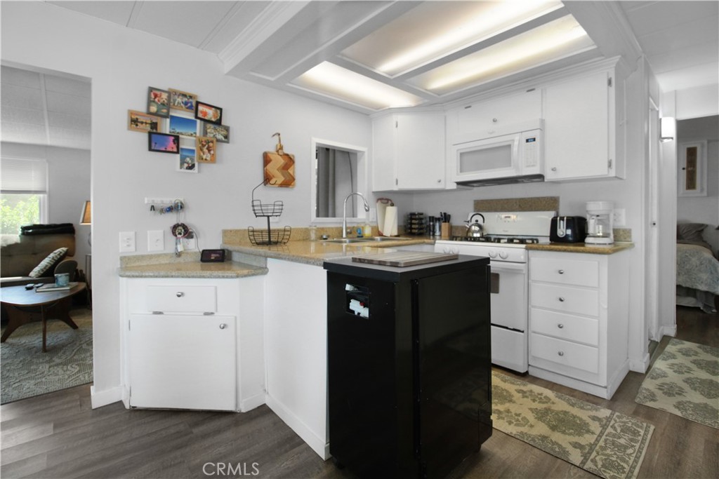 16400 Bubbling Wells Road 198 Property Photo 15