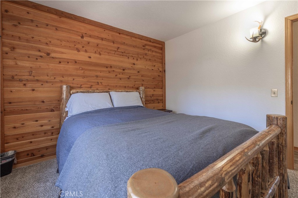 1009 White Mountain Property Photo 18