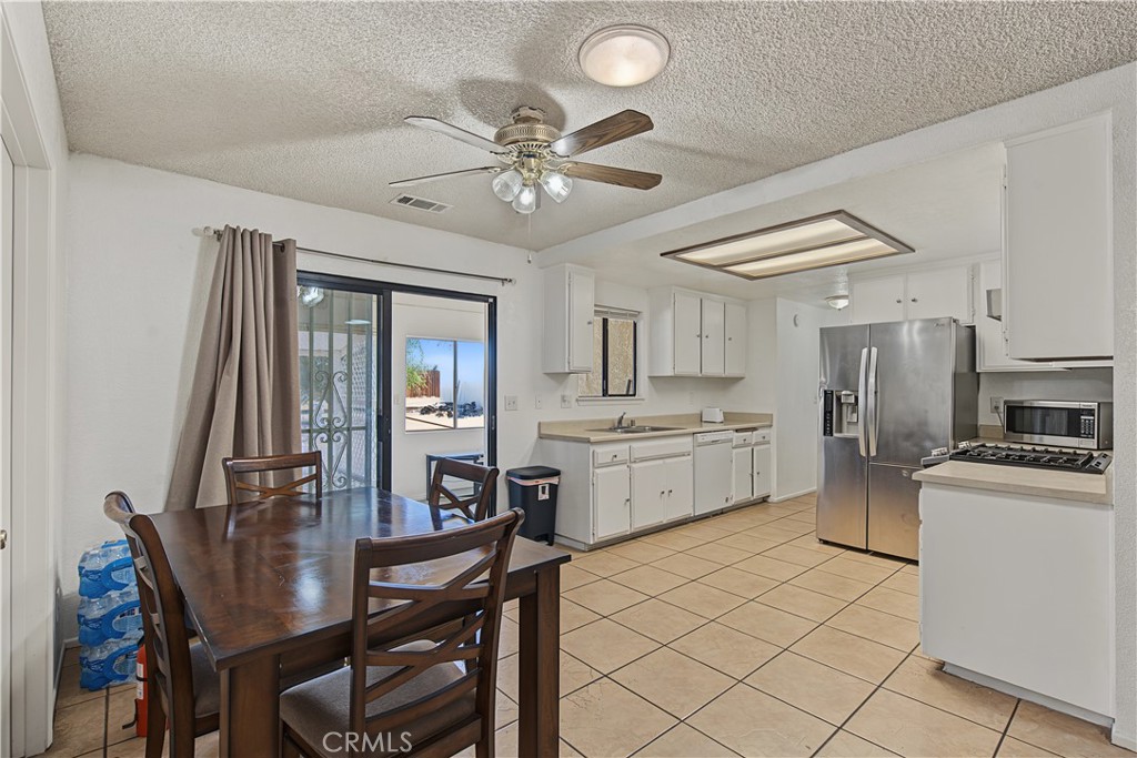 12787 Algonquin Road Property Photo 15