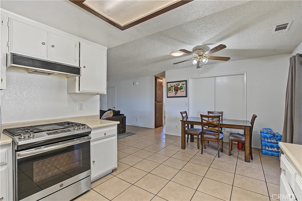 12787 Algonquin Road Property Photo 17