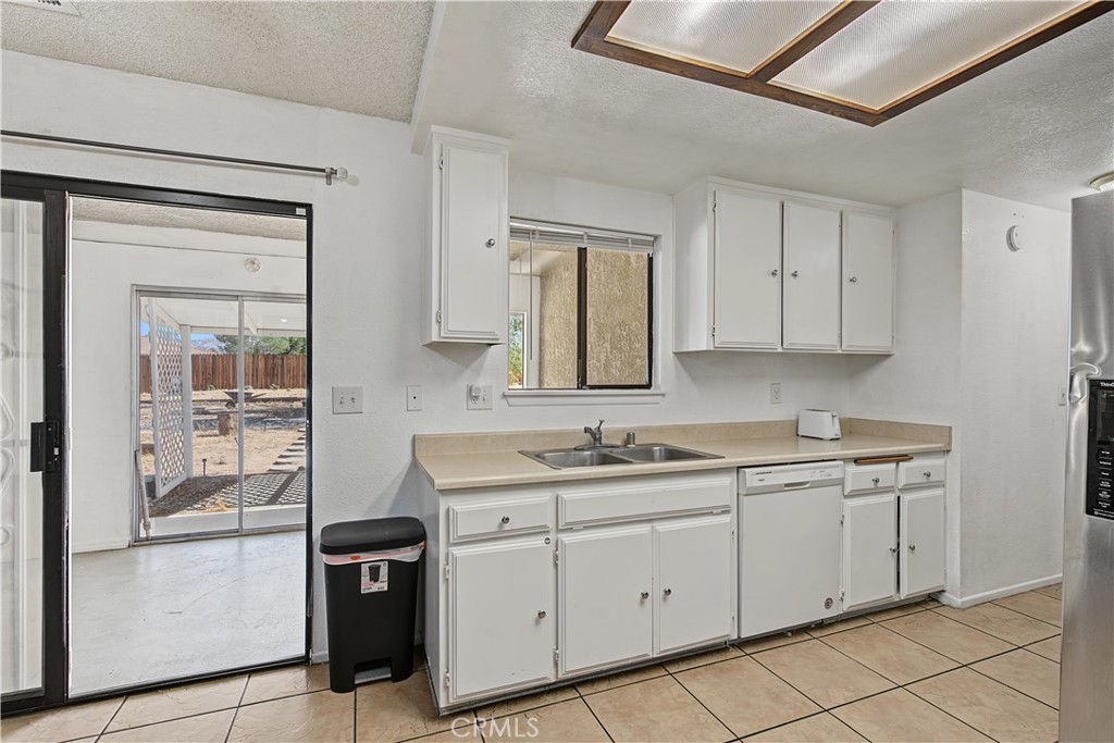 12787 Algonquin Road Property Photo 18