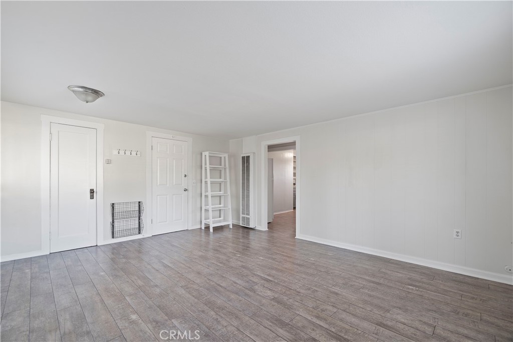 135 S Center Street 4 Property Photo 6