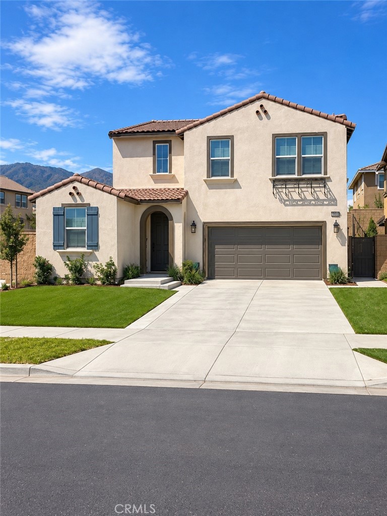 16680 Island Oak Property Photo 1