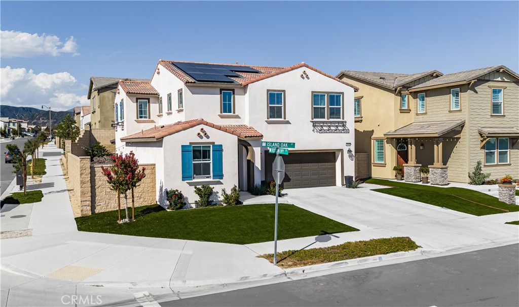 16680 Island Oak Property Photo 3