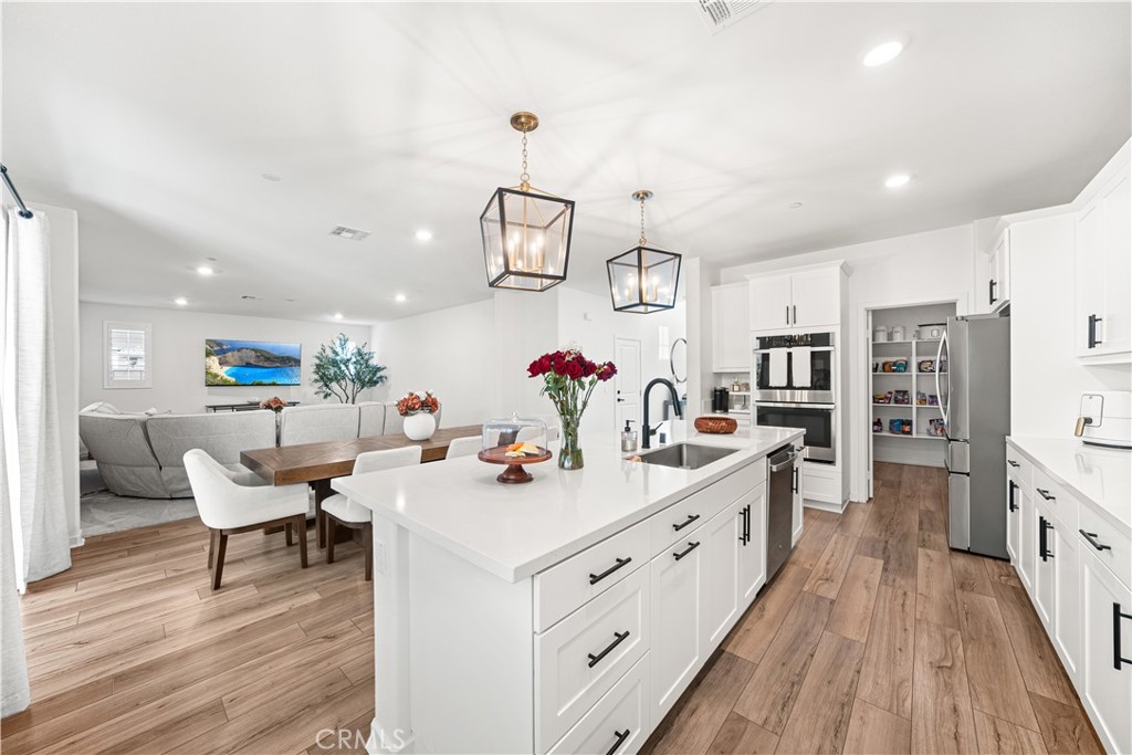 16680 Island Oak Property Photo 12