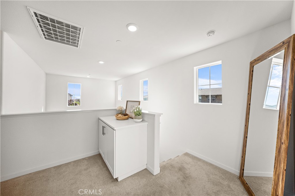 16680 Island Oak Property Photo 18