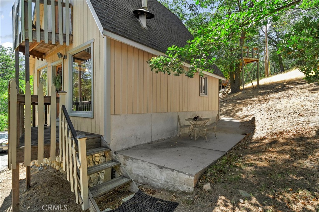 1700 S Way Property Photo 3