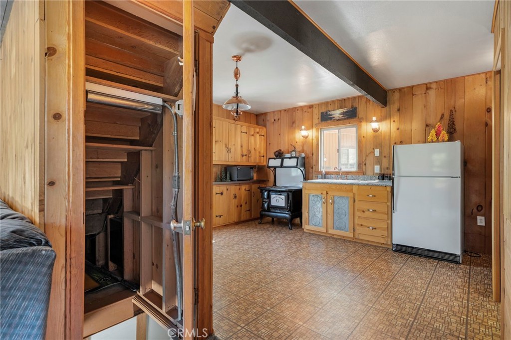 1700 S Way Property Photo 10