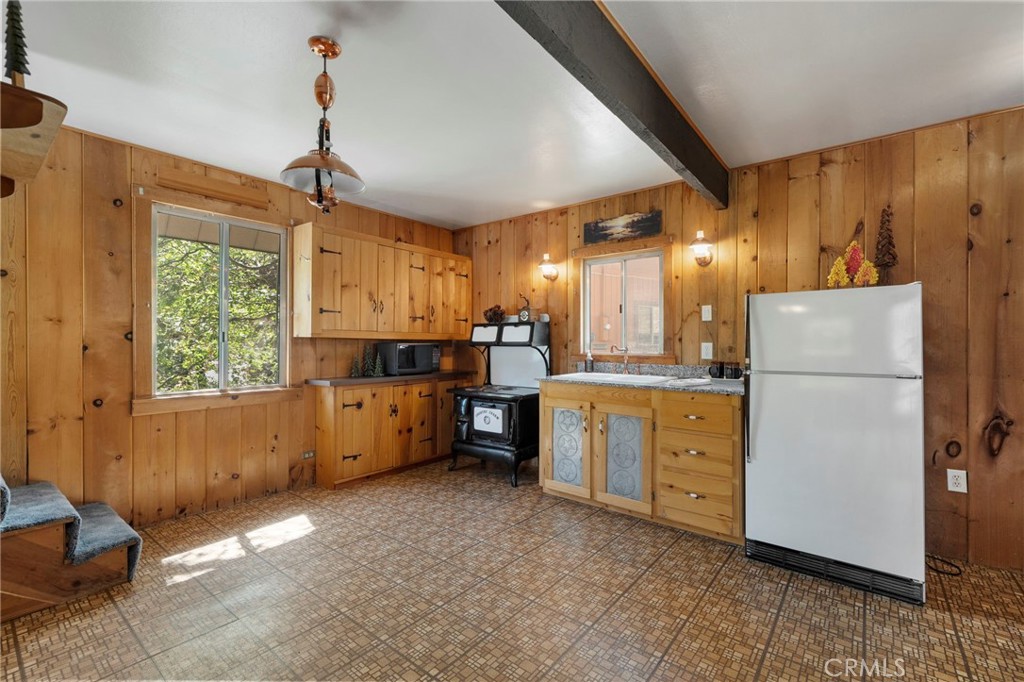 1700 S Way Property Photo 11