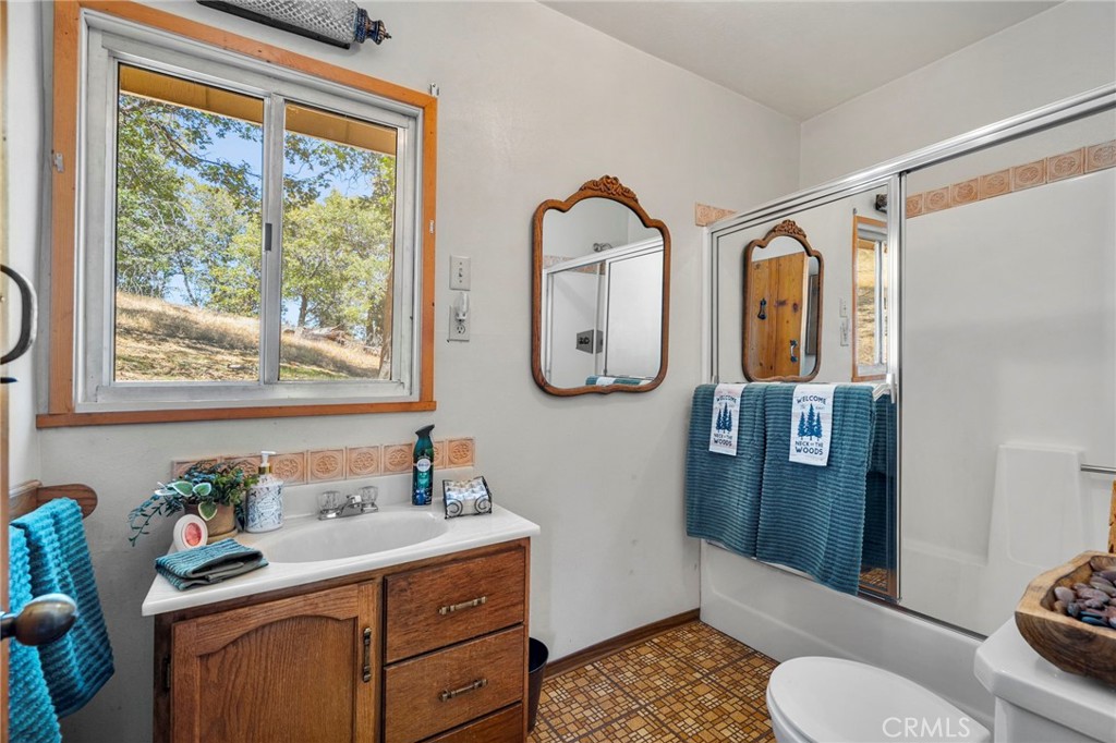 1700 S Way Property Photo 16