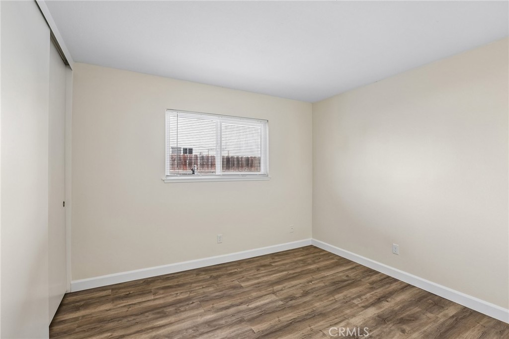2858 S Colonial Avenue Property Photo 12