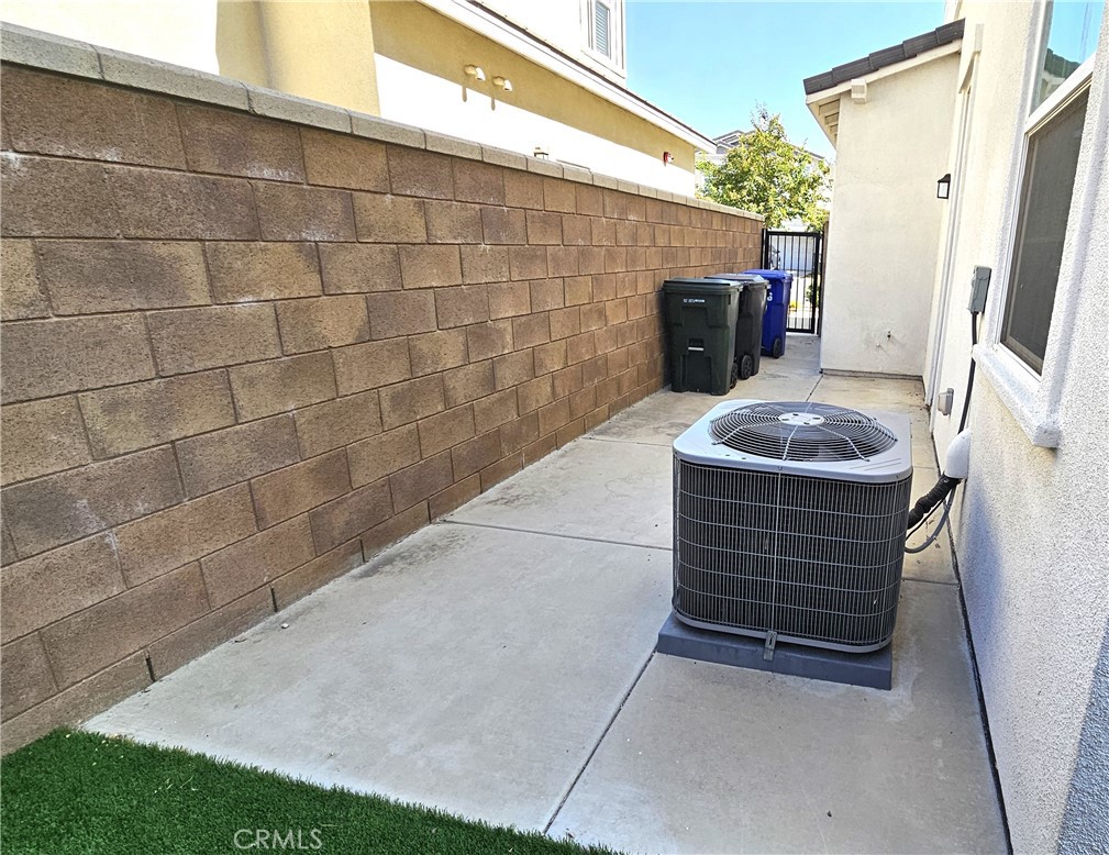 16736 Stags Leap Property Photo 30