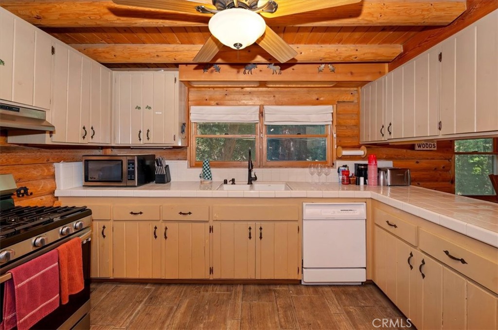 356 Mozumdar Property Photo 10