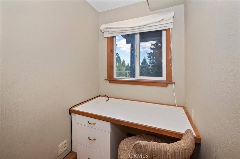 356 Mozumdar Property Photo 28