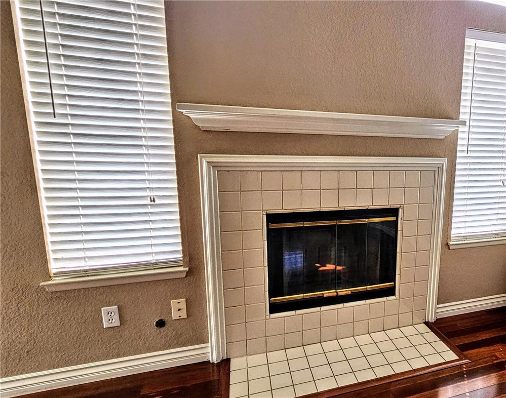 8429 Snow View Property Photo 5