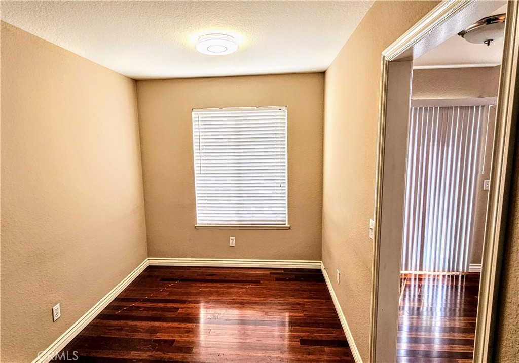 8429 Snow View Property Photo 8