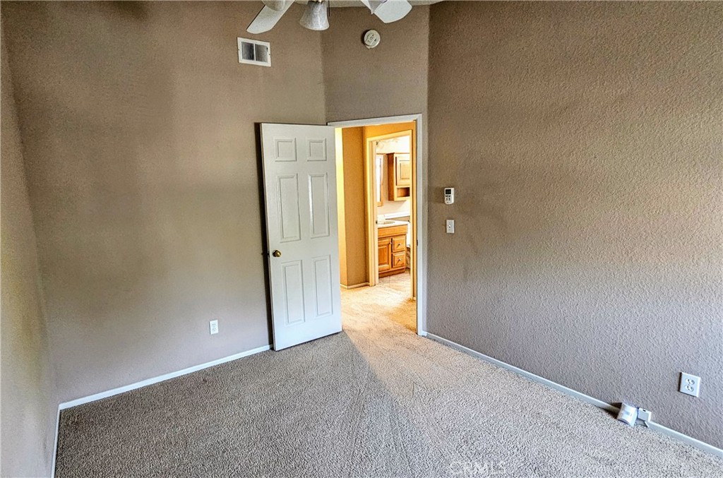 8429 Snow View Property Photo 16